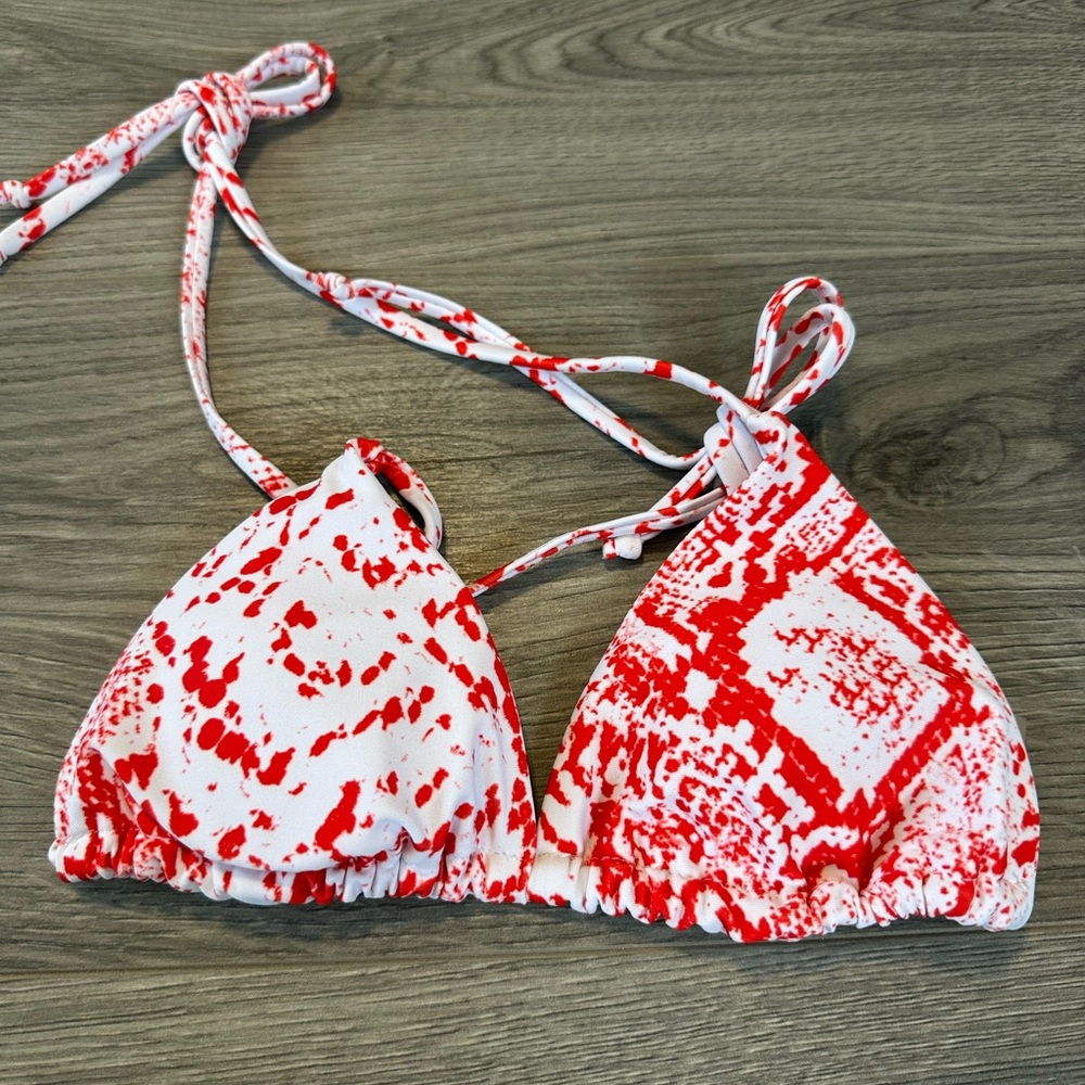 SHEIN Red and White Tie-Dye Triangle Bikini Top